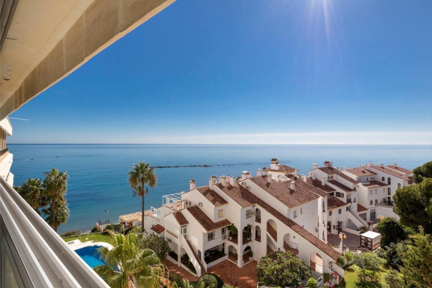 Stunning Apartment 50 Meters From The Sea Benalmadena Luaran gambar